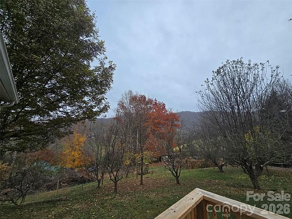 3rd image of 71 London Ln