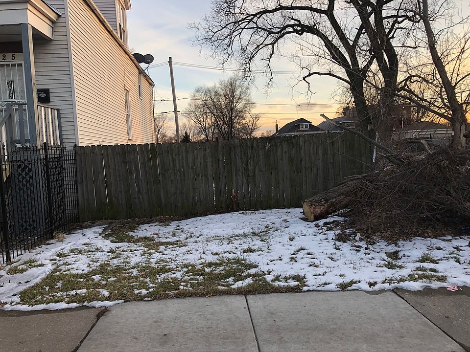 2nd image of 4727 W Harrison St