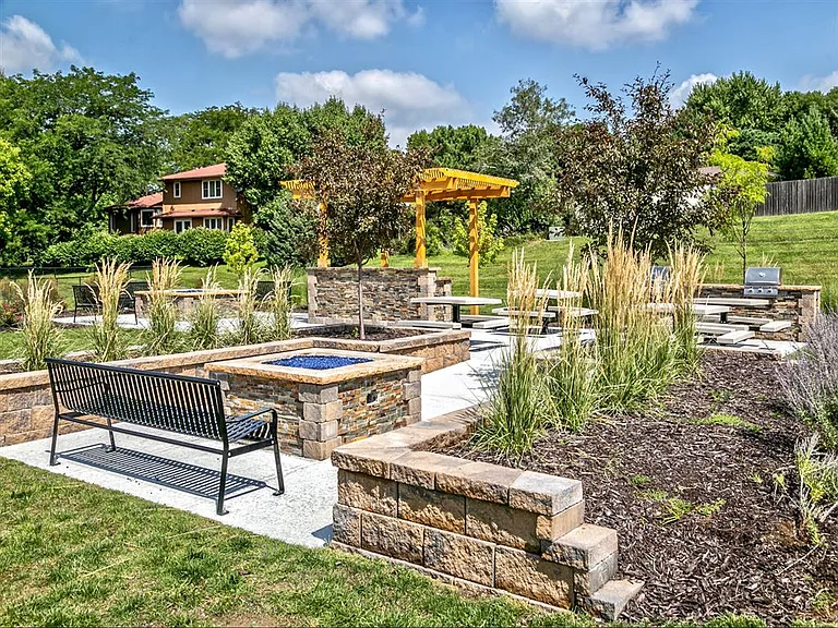 Club at Highland Park — Photo 10