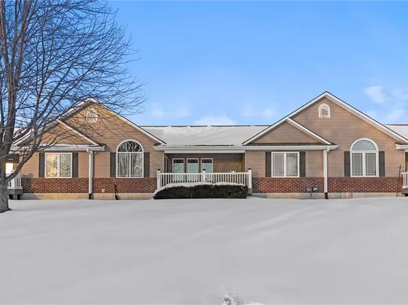 807 Sugarland Dr, Pleasant Hill, MO 64080