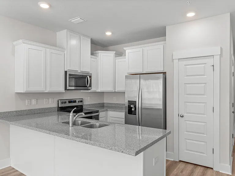 9497 Nature Creek Cir — Photo 10