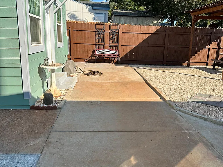 3025 Myers St — Photo 6