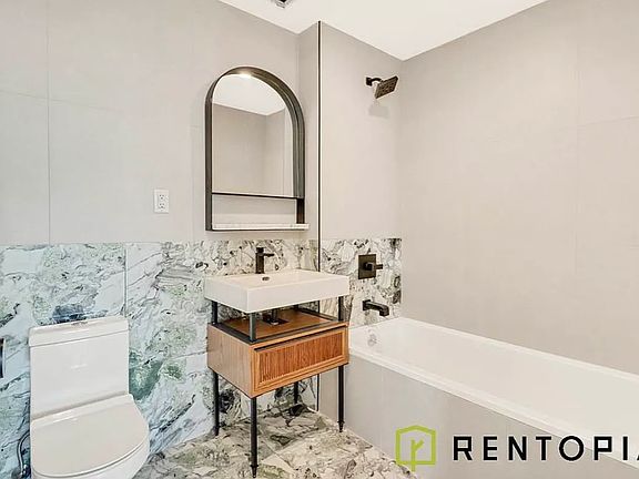 5th image of 438 Union Ave #6D