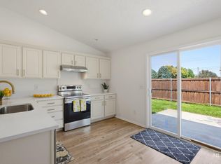 9654 W Weir Hollis Dr, Boise, ID 83709