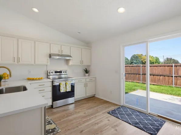 9654 W Weir Hollis Dr, Boise, ID 83709