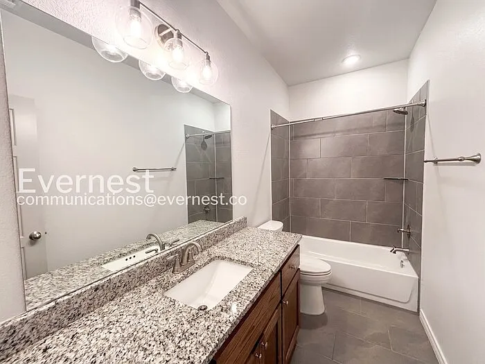 870 Freedom Cir — Photo 13