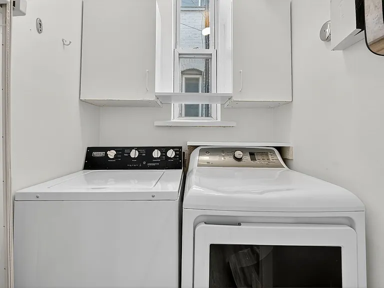 1427 Monroe St NW — Photo 12
