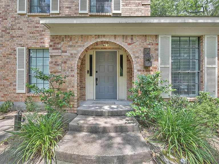 14 E Wandering Oak Dr — Photo 6