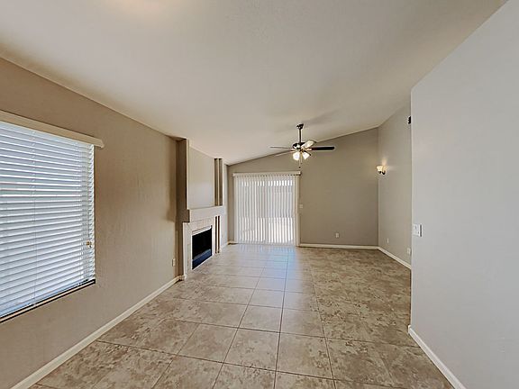 5th image of 2045 E Windsong Dr