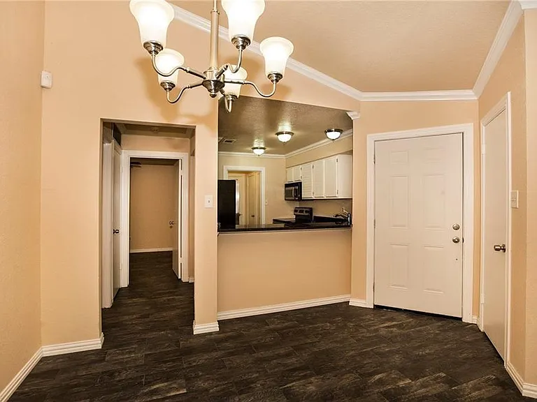 6810 Ports O Call Dr — Photo 16