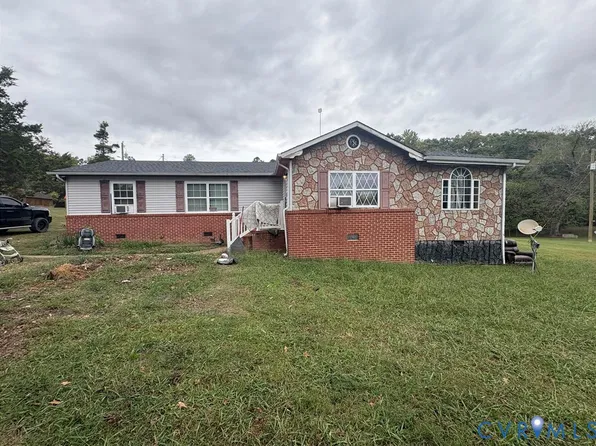 692 Clay Rd, Skipwith, VA 23968