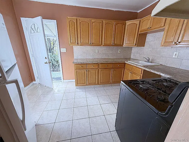 2 bed, 1150 sqft, $2,600 — Photo 1