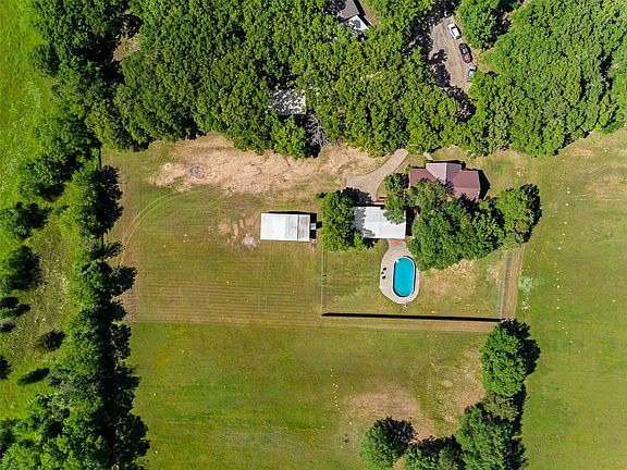 4th image of 544 County Road 3324