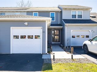 5711 Running Brook Rd, Farmington, NY 14425