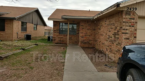 2439 W 15th St Photo 1