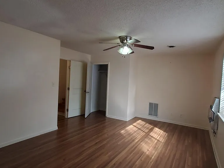 8122 Wiebelo Dr — Photo 25