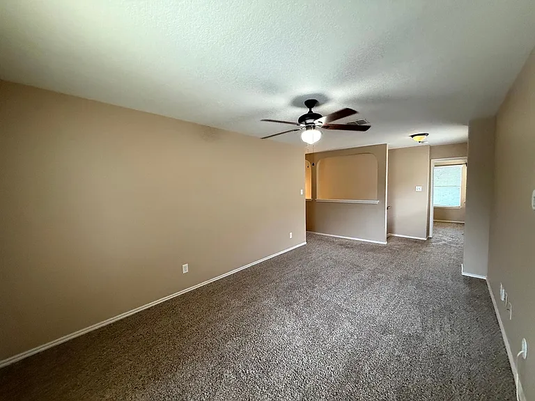 15523 Jane Grv — Photo 19