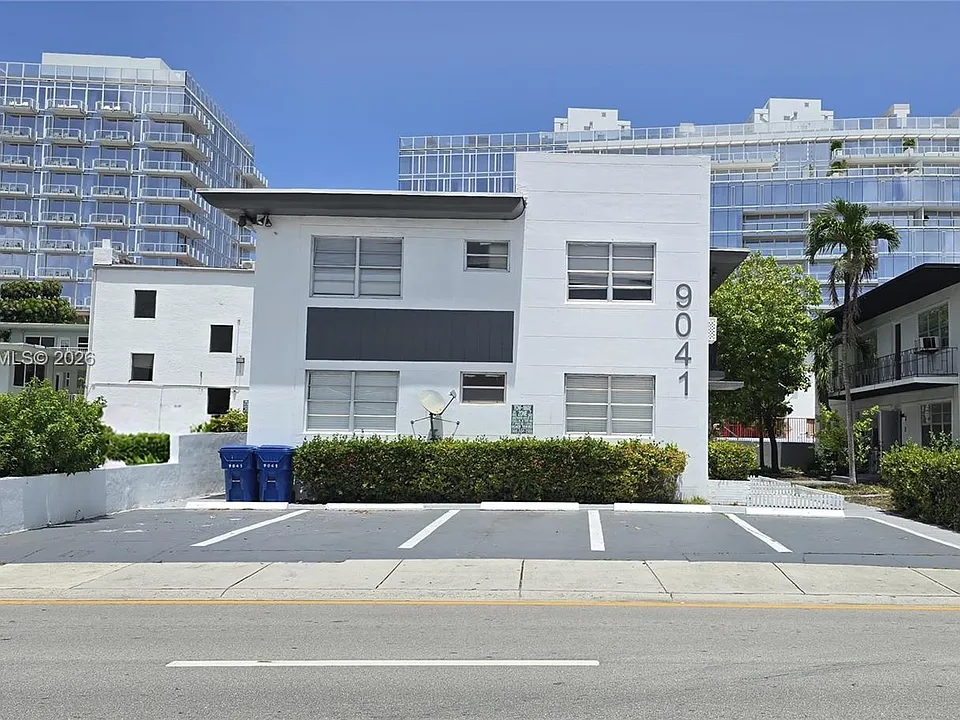 9041 Harding Ave #3