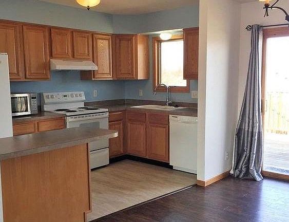 5th image of 1850 W Apricot Ln