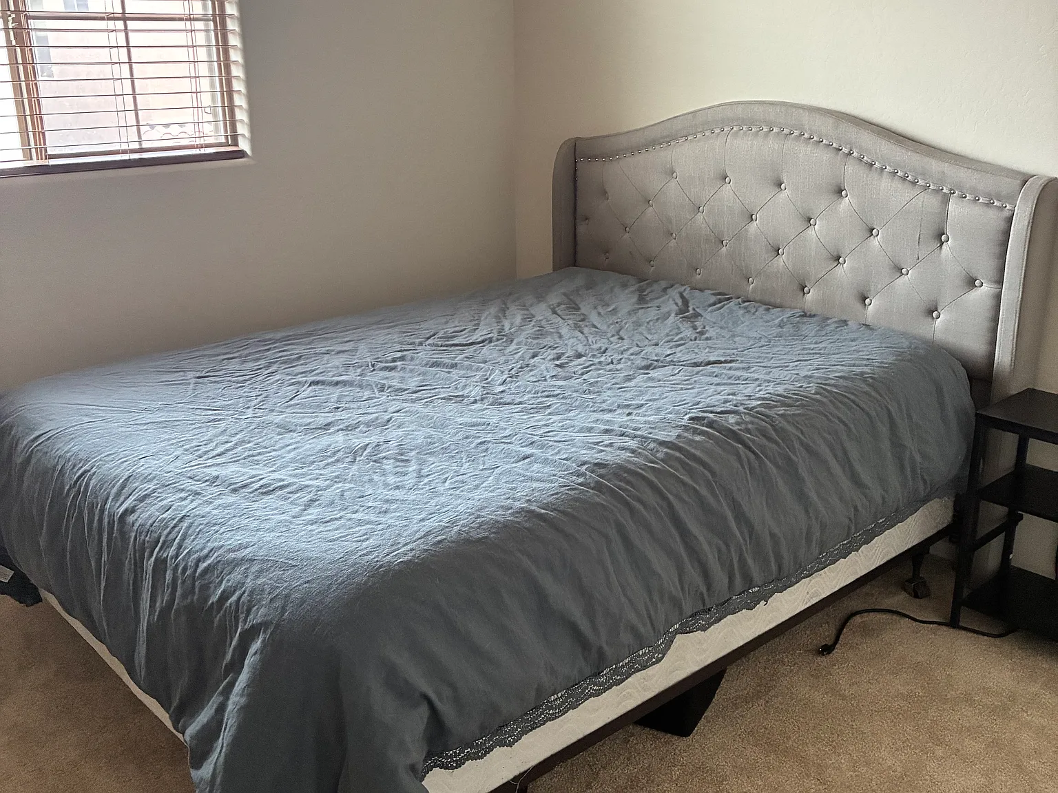 3 bed, 2.5 bath, 1558 sqft, $700 — Photo 1