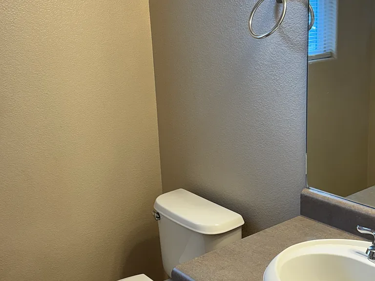 6603 Harvey Ln — Photo 12