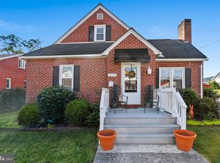 310 N High St, Romney, WV 26757