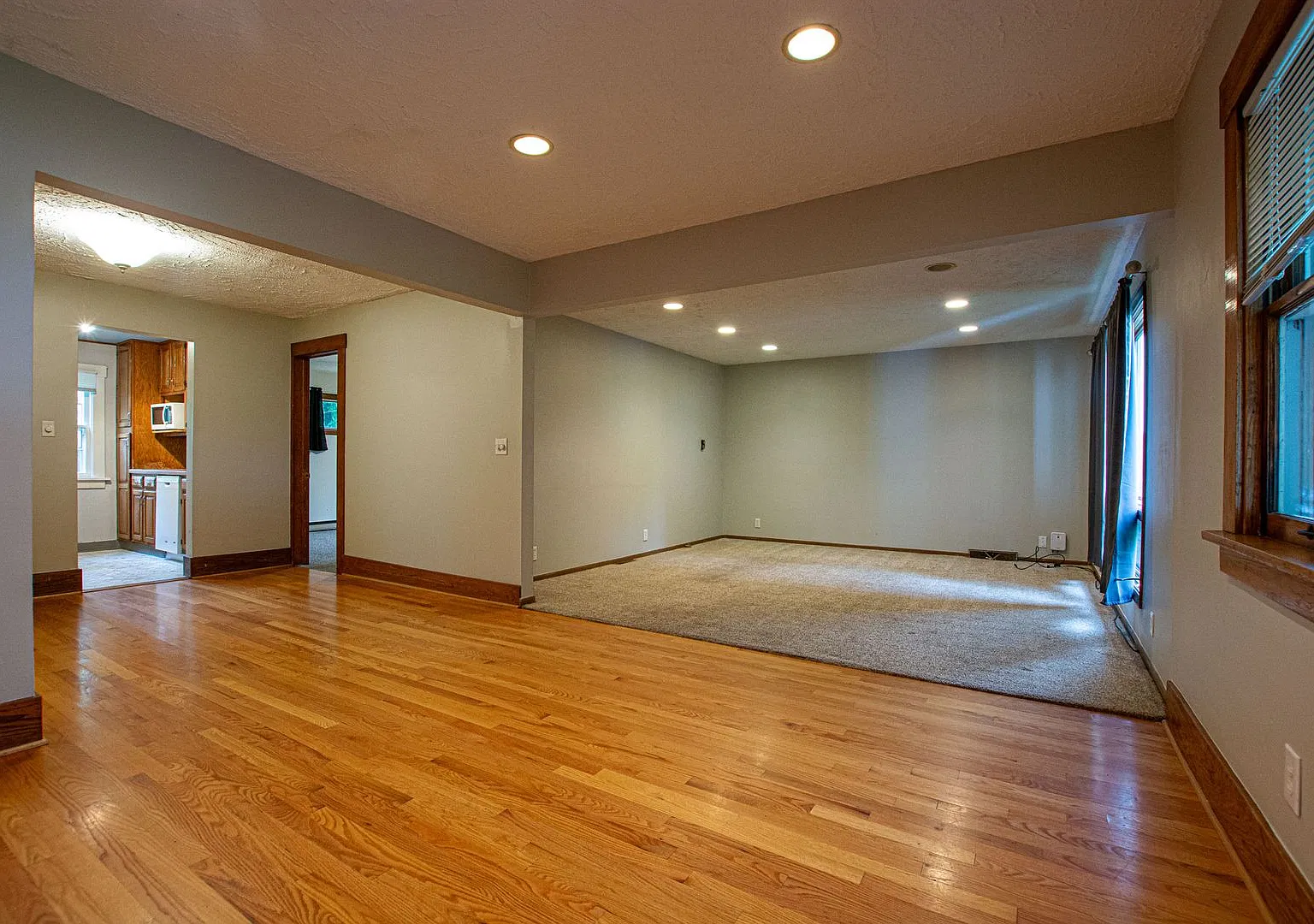 Ranch Style 3 Bedroom / 2 Bath Home near Askarben! — Photo 3