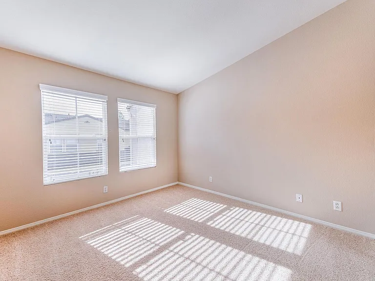 Laurel Canyon Apartment Homes — Photo 61