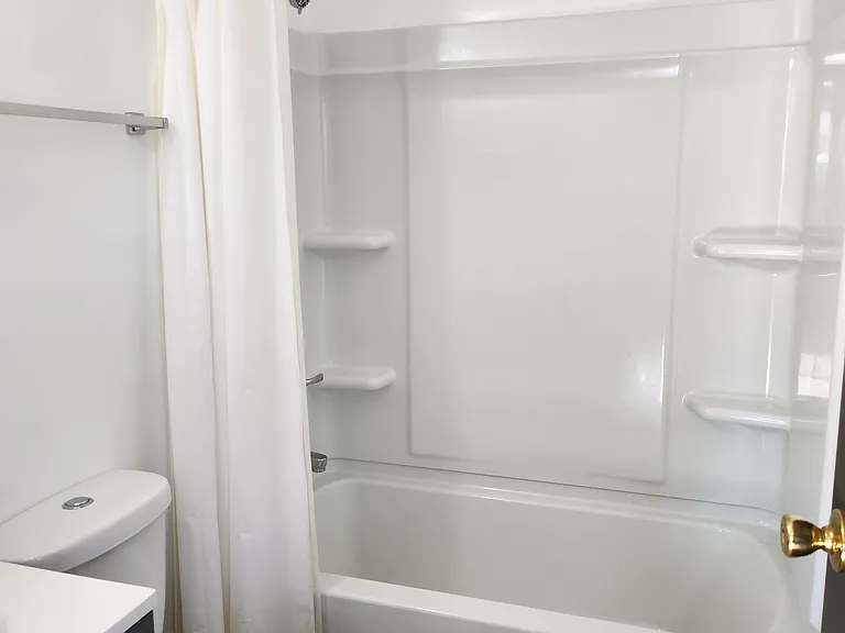 4130 Dixie Hwy #1 — Photo 3