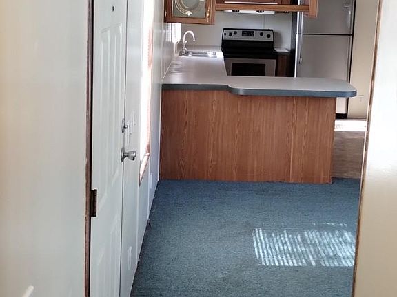 4th image of 133 SE Laurence Ct