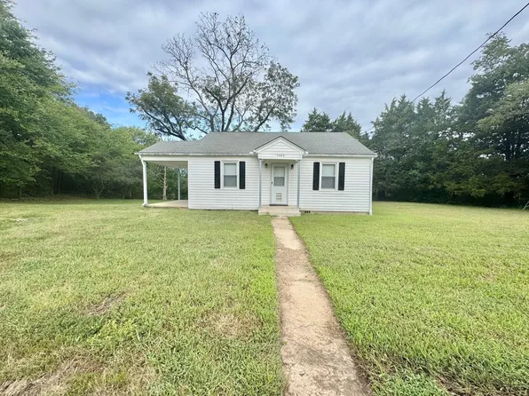 3464 Plank Rd, South Hill, VA 23970
