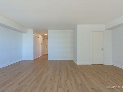 3600 N Lake Shore Dr, Chicago, IL, 60613