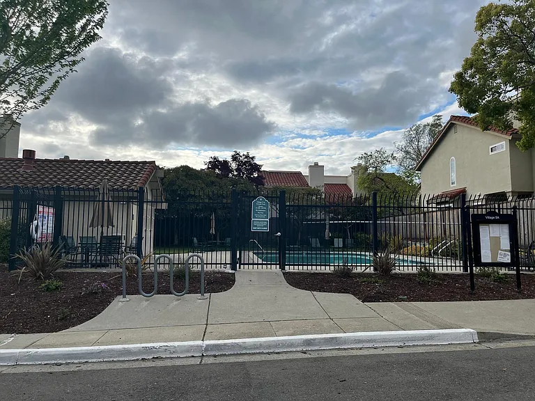 6033 Mount Hamilton Ct — Photo 9