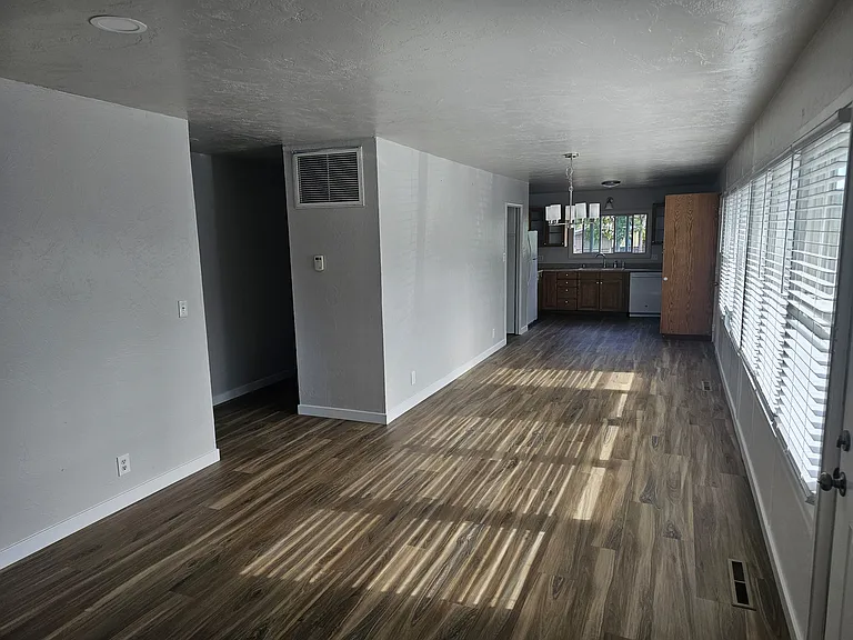 2015 Elm Ave #A — Photo 13