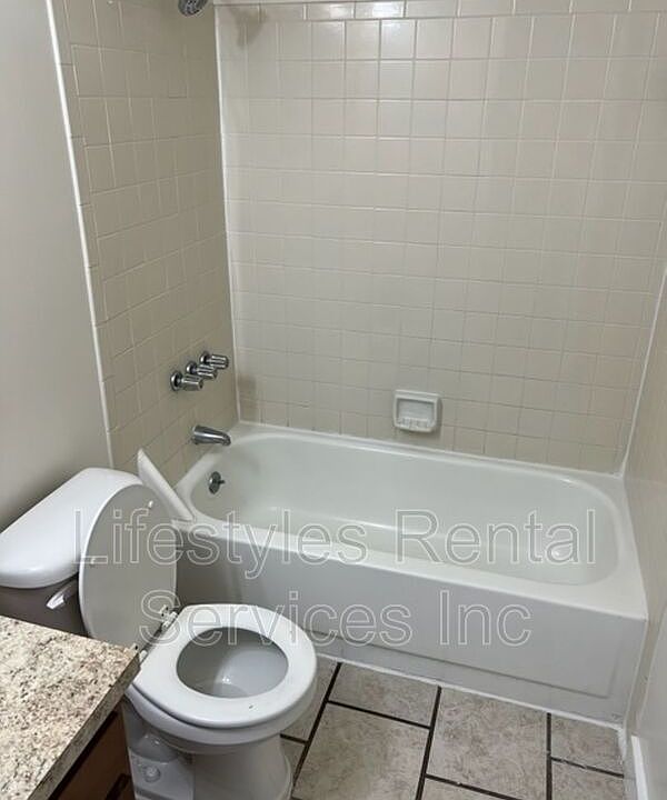 1st image of 1236 Wonderwood Dr