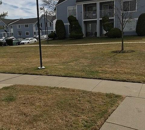 2nd image of 842 Rossville Ave