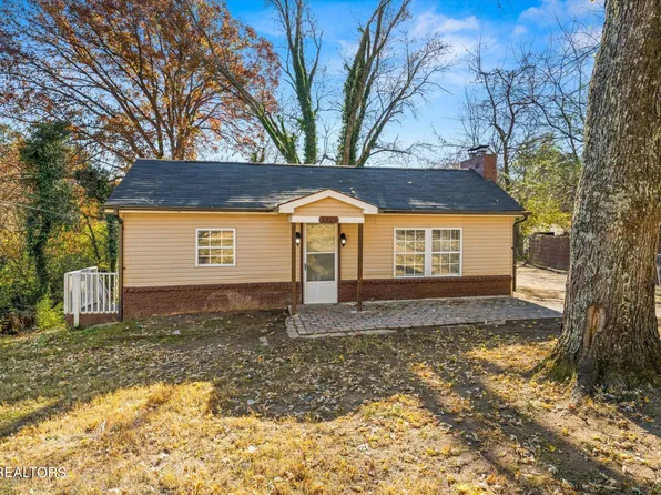 1929 Kim Watt Dr, Knoxville, TN 37909