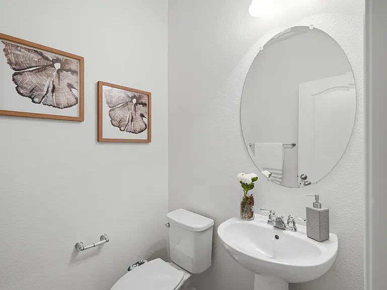 1439 Shore Dr — Photo 5