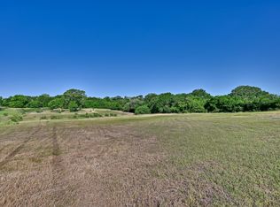 2917 Twisted Oak Dr, Brenham, TX 77833