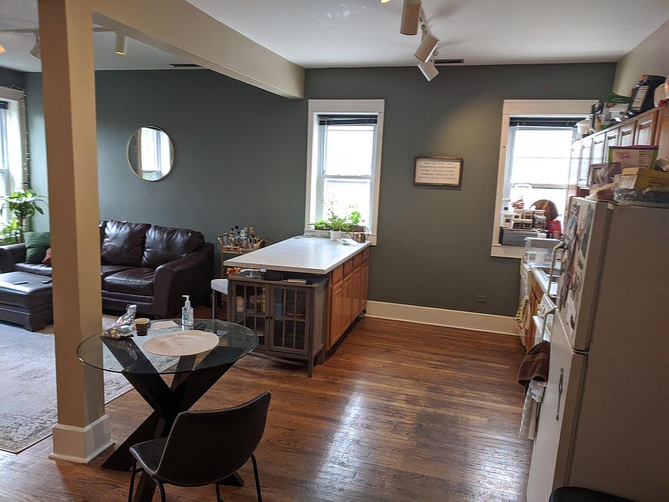 1st image of 1619 N Hoyne Ave #2E