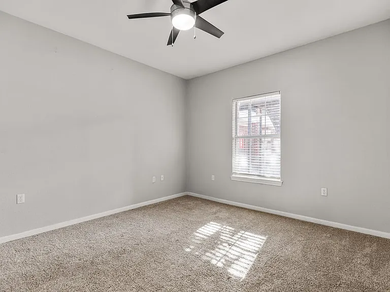 1521 Bagby Ave #C — Photo 19