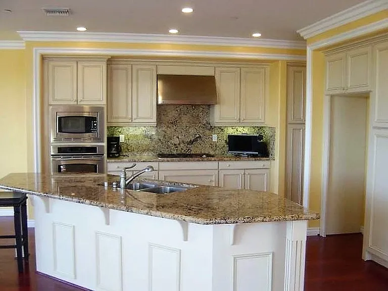1211 Chesapeake Dr — Photo 15