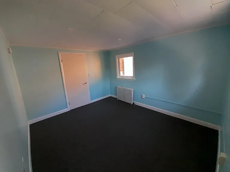 Small bedroom 1