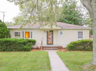 786 Sunset Ave, Sheffield Lake, OH 44054