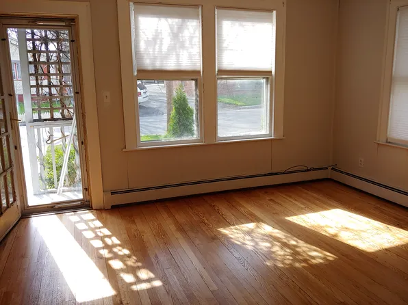 26 Tobey St #24, West Hartford, CT 06119