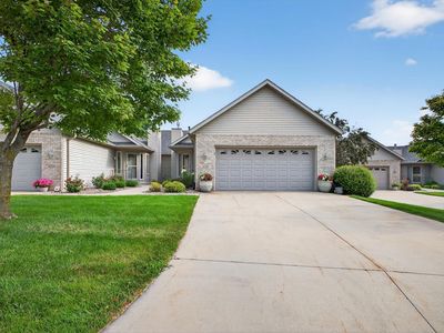 1129 Essex Pkwy NW, Rochester, MN, 55901