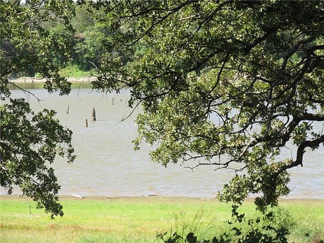 1st image of 626 County Road 463