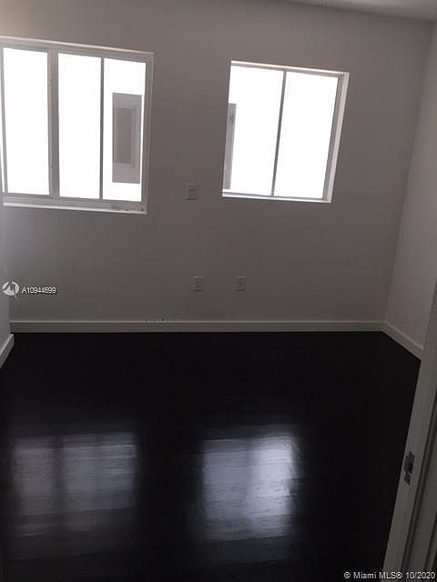 1st image of 557 Michigan Ave #112