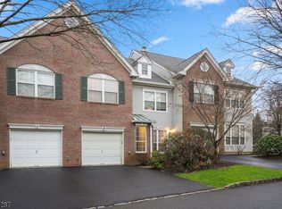 3 Paine Ct, Basking Ridge, NJ 07920