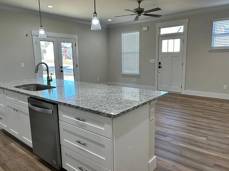 1748 Arbor Hills Dr SE — Photo 3
